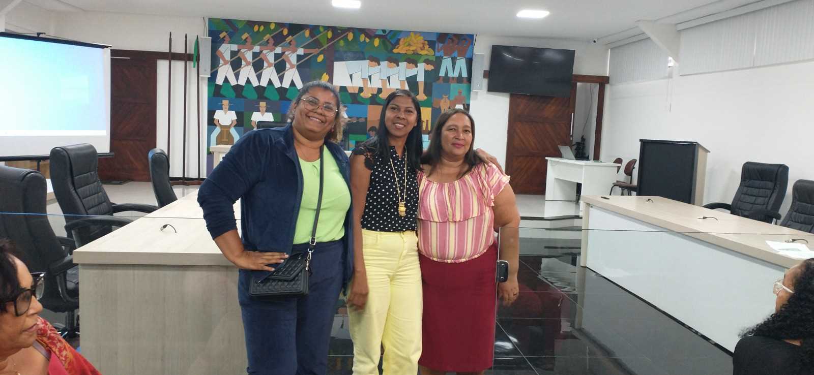 Camacã: Prefeito Paulo do Gás dá posse ao novo Conselho Municipal de Educação